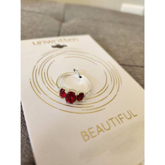 Unwritten Jewelry - Unwritten Beautiful Ring Size 9